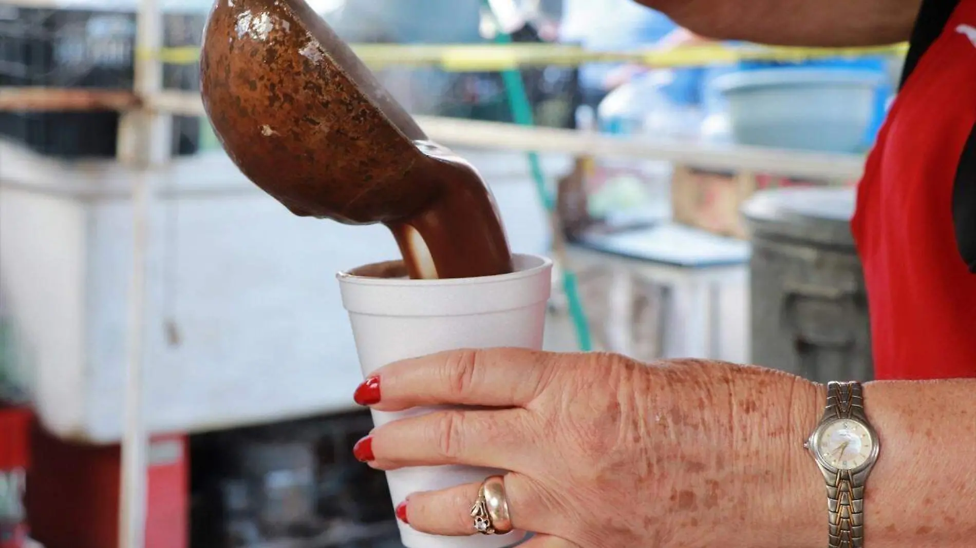 Los días de más frío son aquellos en que más champurro se vende